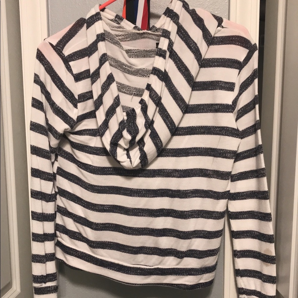 Hoodie light weight